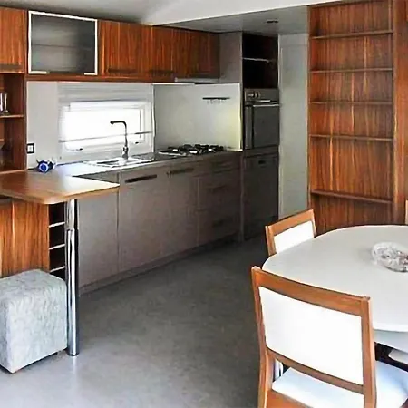 Кемпинг Beautiful Stacaravan Сен-Бревен-ле-Пен