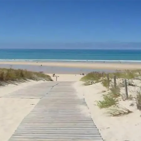 Beautiful Stacaravan 3* Сен-Бревен-ле-Пен