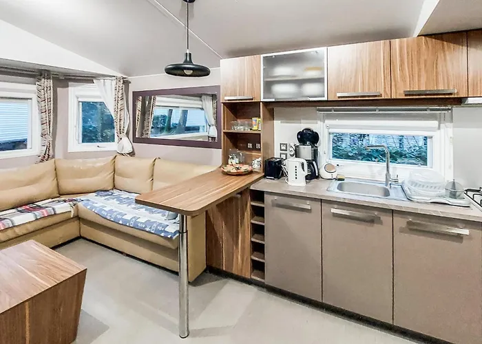 Beautiful Stacaravan Saint-Brévin-les-Pins