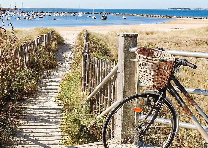 Beautiful Stacaravan Kemp Saint-Brévin-les-Pins